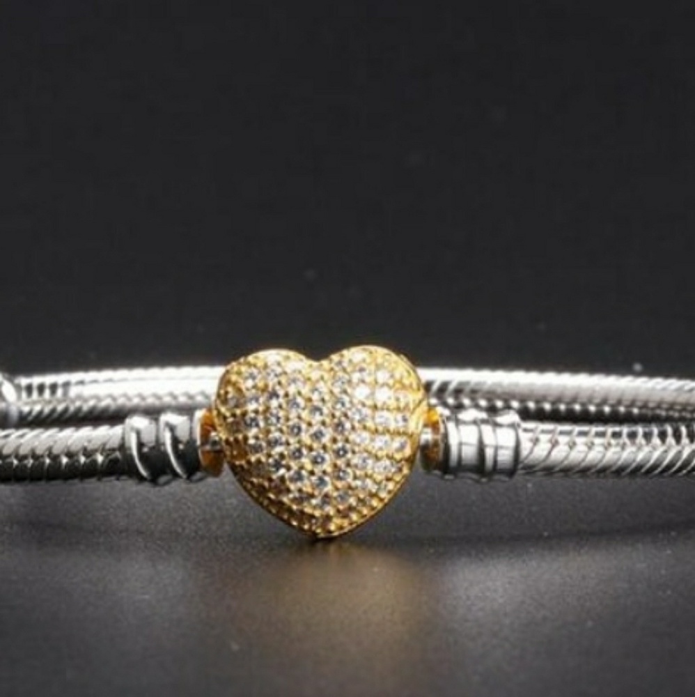 🚫SOLD🚫Charm bracelet